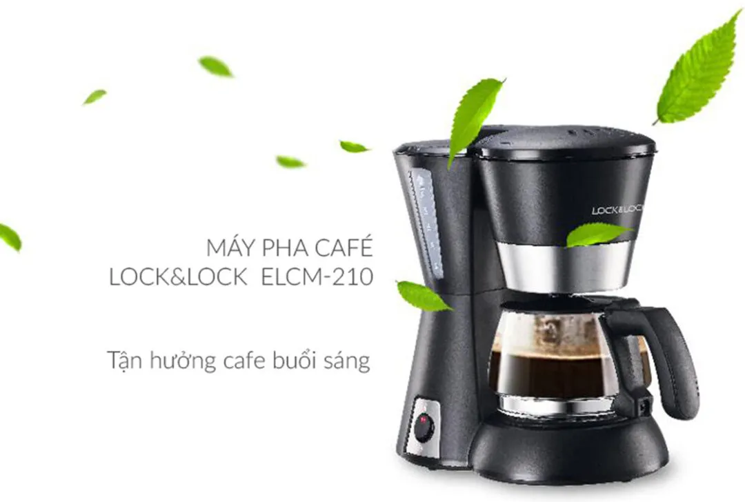 Máy pha cà phê Lock&Lock trên bàn bếp