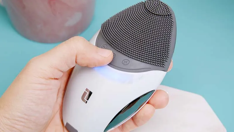 Tham khảo giá và nơi mua máy rửa mặt