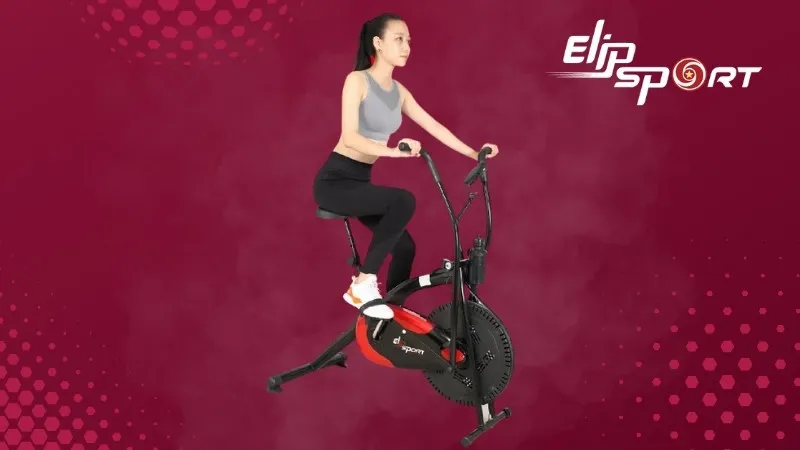 Phụ nữ tập luyện trên máy chạy bộ điện, hướng dẫn cách sử dụng các máy tập gym cho nữ đúng kỹ thuật