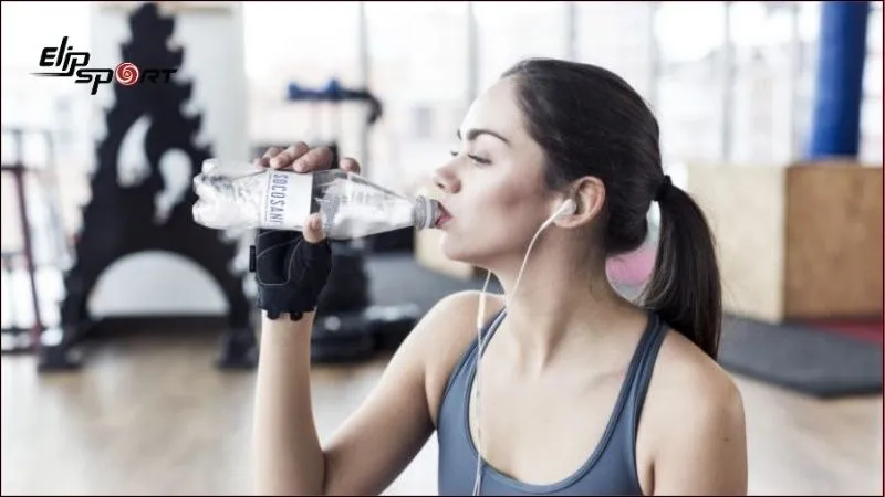 Đảm bảo uống đủ nước