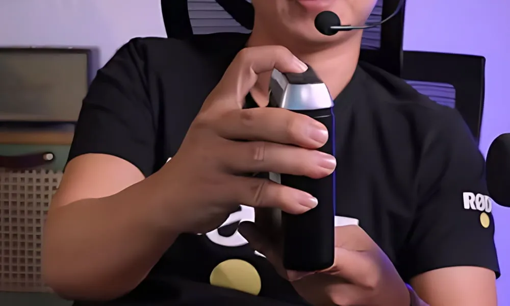 Kết nối máy trợ giảng Aporo T18 với thiết bị phát nhạc qua Bluetooth hoặc USB