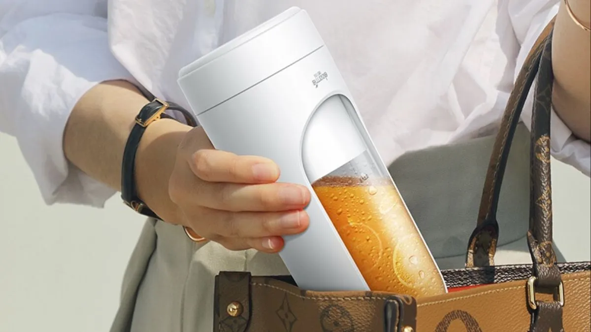 Đọc kỹ hướng dẫn sử dụng máy xay sinh tố cầm tay mini từ nhà sản xuất để vận hành an toàn và hiệu quả.