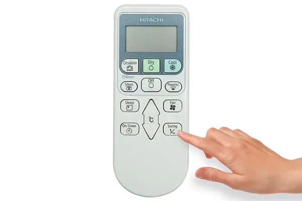 Nút Swing trên remote máy lạnh Hitachi giúp điều chỉnh hướng gió, tối ưu sự phân phối khí lạnh theo hướng dẫn cách sử dụng remote máy lạnh Hitachi tiếng Nhật.