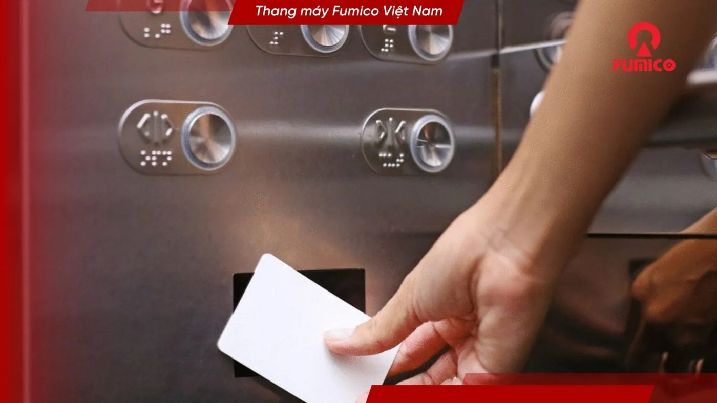 Cách sử dụng thang máy chung cư bằng thẻ từ