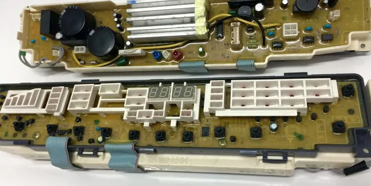 Sơ đồ và cách kiểm tra các dây kết nối từ cảm biến đếm từ đến bo mạch điều khiển của máy giặt Toshiba