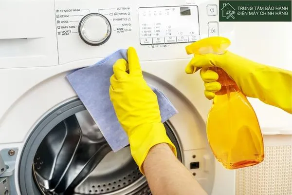 Các bước tháo gioăng cao su máy giặt Electrolux đúng quy trình