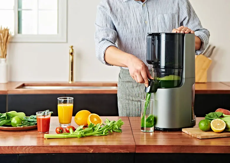 Sử dụng máy ép hoa quả đúng cách để chuẩn bị cho việc tháo máy và vệ sinh