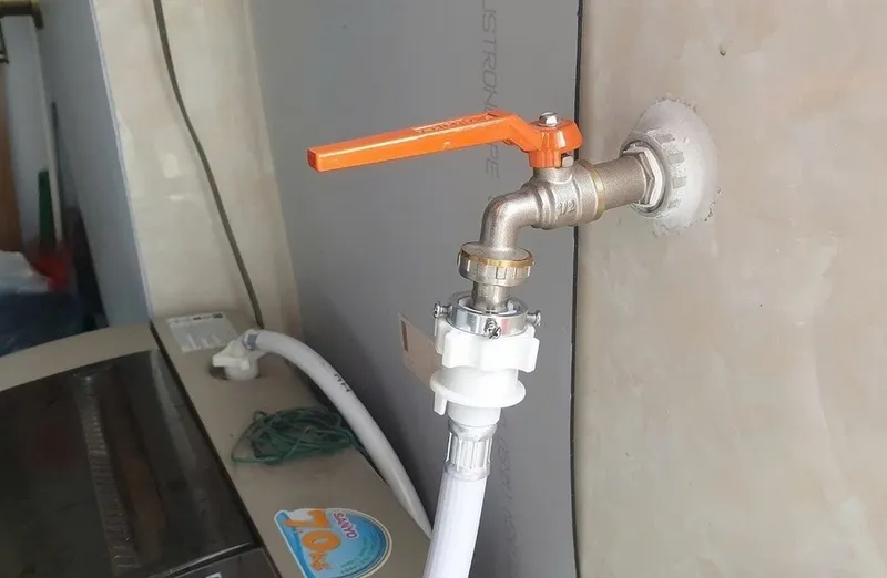 Kết nối ống cấp nước cho máy giặt Panasonic chuẩn xác tránh rò rỉ