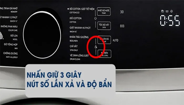 Thao tác mở khóa máy giặt Toshiba khi chế độ khóa trẻ em được kích hoạt, một cách mở nắp máy giặt Toshiba phổ biến