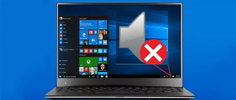 Người dùng đang kiểm tra các cài đặt để xác định nguyên nhân mất tiếng loa máy tính