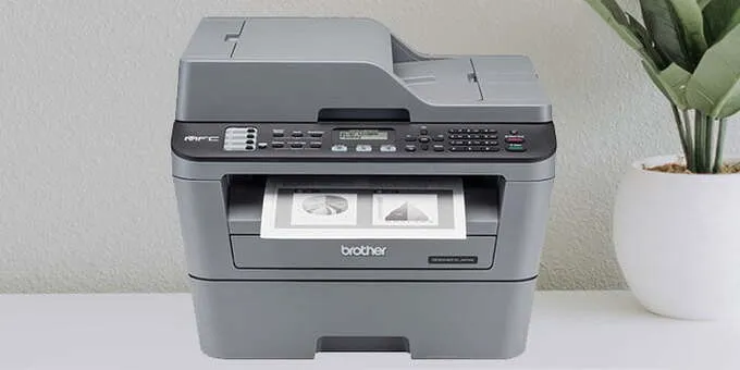 Quy trình photocopy tài liệu nhanh chóng với máy in Brother đa năng