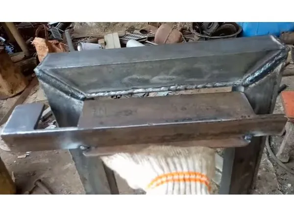 Hình ảnh hộp thép mẫu