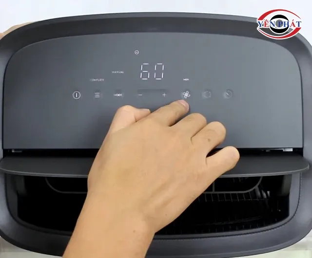 Chỉnh tốc độ quạt gió của máy hút ẩm Electrolux