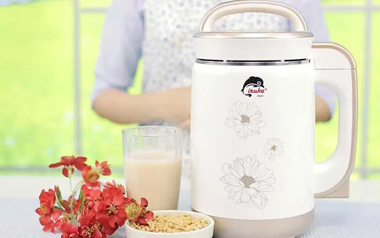 Người dùng đọc kỹ hướng dẫn sử dụng máy làm sữa đậu nành để nắm rõ cách vận hành an toàn và hiệu quả.
