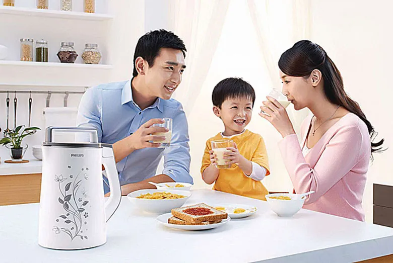 Đặt máy làm sữa đậu nành trên bề mặt phẳng, chắc chắn để đảm bảo an toàn và ổn định khi vận hành.