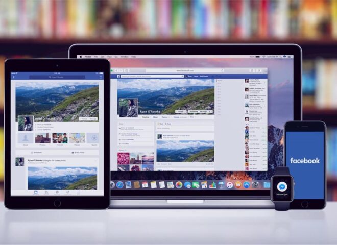 Cách mở một tài khoản Facebook ở hai máy: Hình ảnh một người dùng đang tương tác với Facebook trên máy tính và điện thoại thông minh cùng lúc.