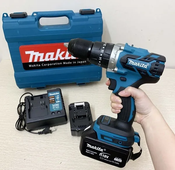 Máy khoan bắn vít dùng pin Makita 118V chính hãng với thiết kế nhỏ gọn, bền bỉ.