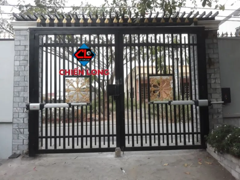 Giếng trời tự động với hệ thống đóng mở linh hoạt, tối ưu ánh sáng tự nhiên