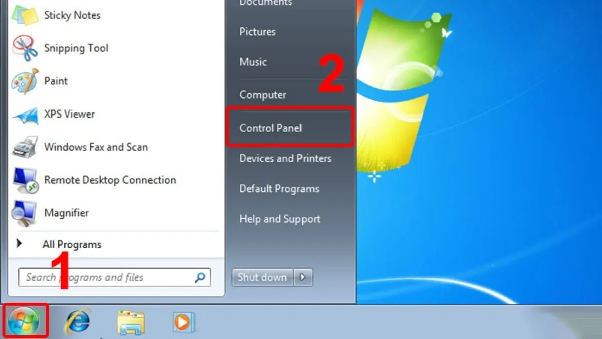 Giao diện Control Panel trên Windows 7, một trung tâm quản lý thiết bị quan trọng để khắc phục sự cố và mở khóa chuột máy tính bàn.