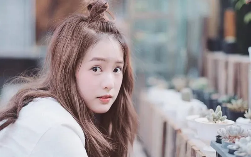 Cột tóc mái bị hỏng