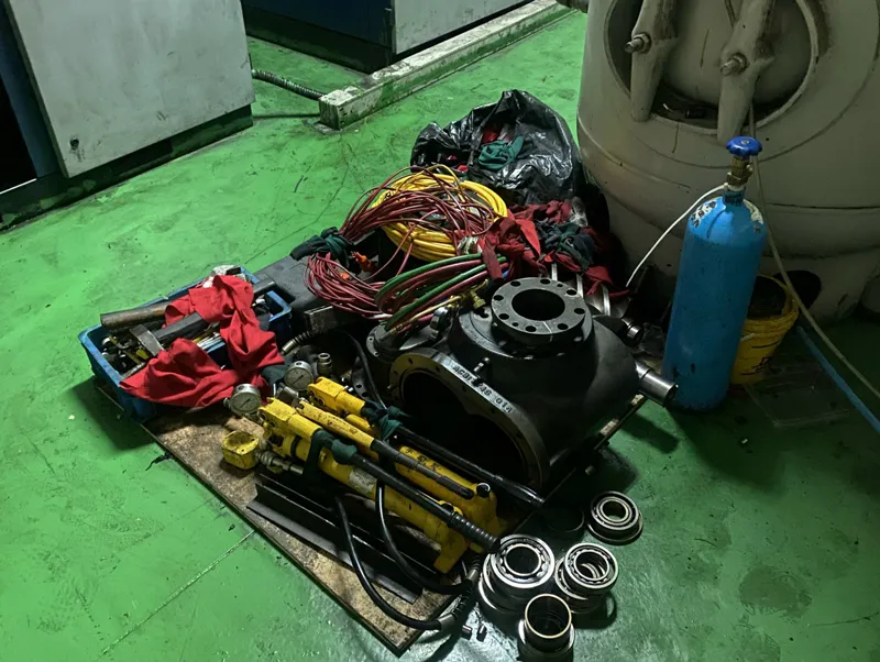 Quá trình đại tu đầu nén máy nén khí trục vít Kyungwon 37kw