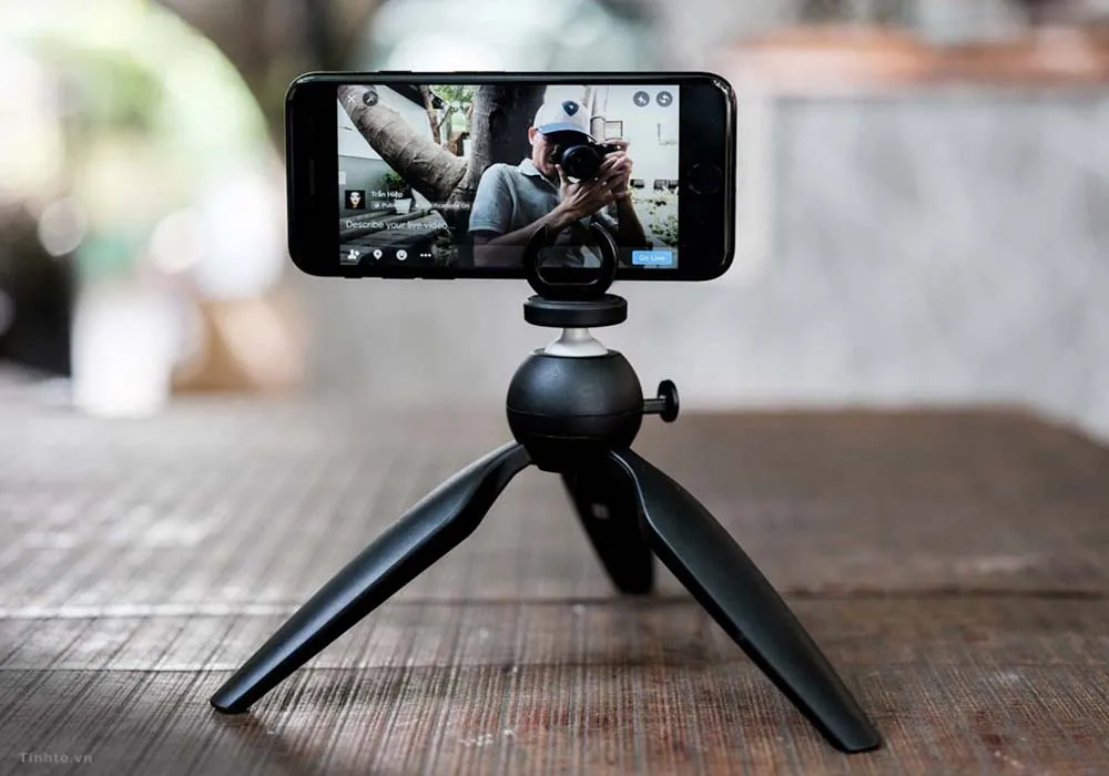 dat-chan-may-anh-can-bang