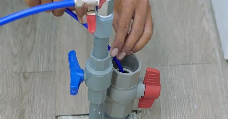 Đảm bảo ống xả nước thải được đặt đúng vị trí