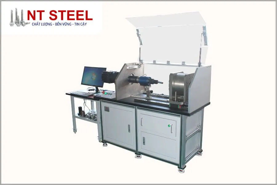 Máy kiểm tra chất lượng ốc vít tự động sử dụng công nghệ quang học, đảm bảo sản phẩm đạt tiêu chuẩn cao nhất