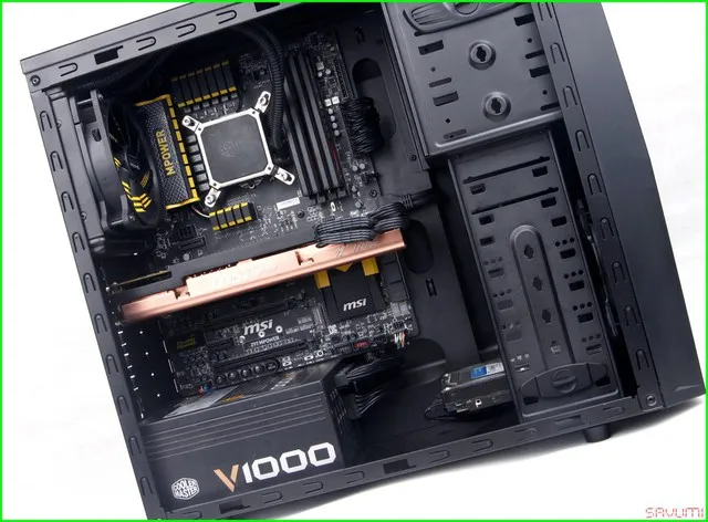 Bộ dụng cụ và linh kiện cần thiết cho việc lắp ráp và đi dây máy tính