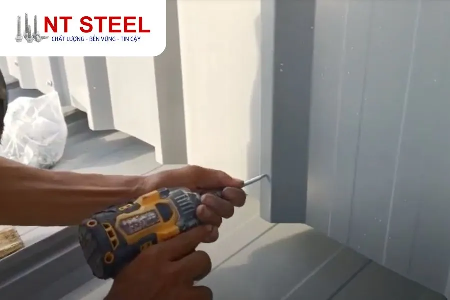 Các yếu tố ảnh hưởng đến định mức vít bắn tôn