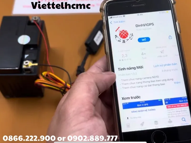 Màn hình điện thoại hiển thị ứng dụng Định vị GPS của Viettel với các chức năng theo dõi xe máy