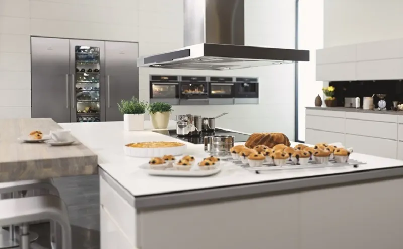 Máy hút mùi đảo độc lập với thiết kế hiện đại, tăng thẩm mỹ cho không gian bếp, minh họa allintitle:cách lắp máy hút mùi độc lập.