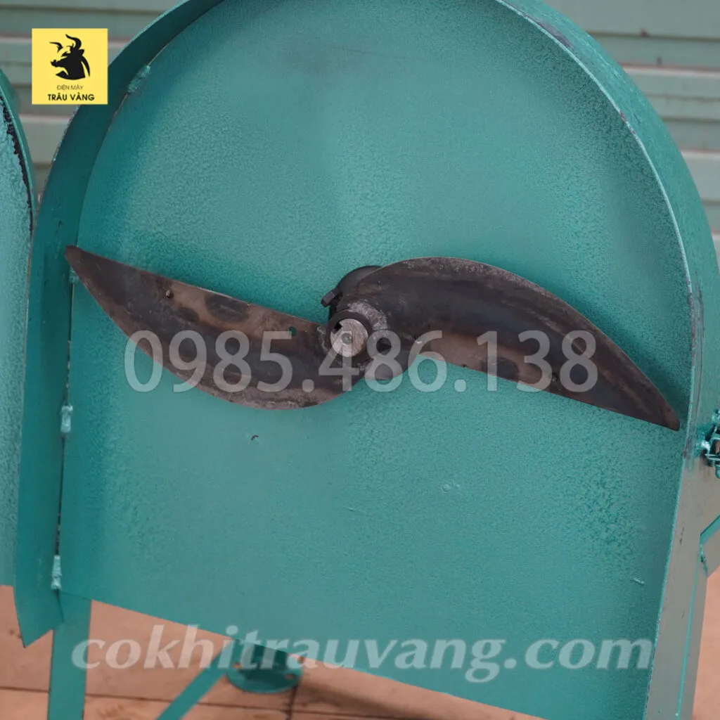 Lưỡi dao máy thái chuối bị mòn cần được thay thế theo đúng cách lắp dao máy thái chuối