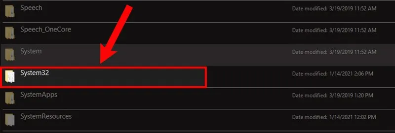 Chọn thư mục System32 để tìm phần mềm vẽ Paint