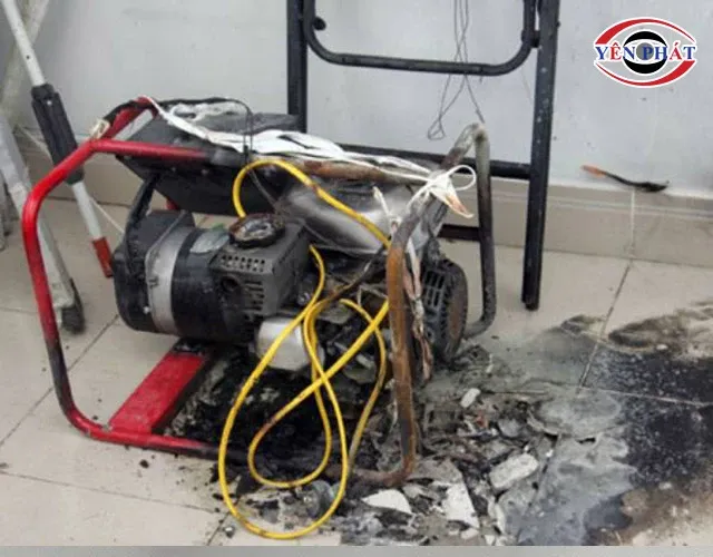 Máy phát điện tự chế bị cháy do lỗi kỹ thuật