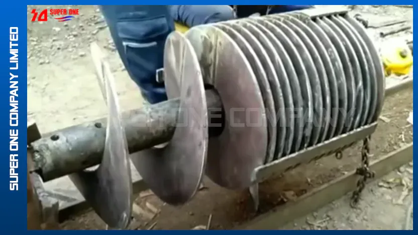 Gia công kéo cánh vít bằng palăng