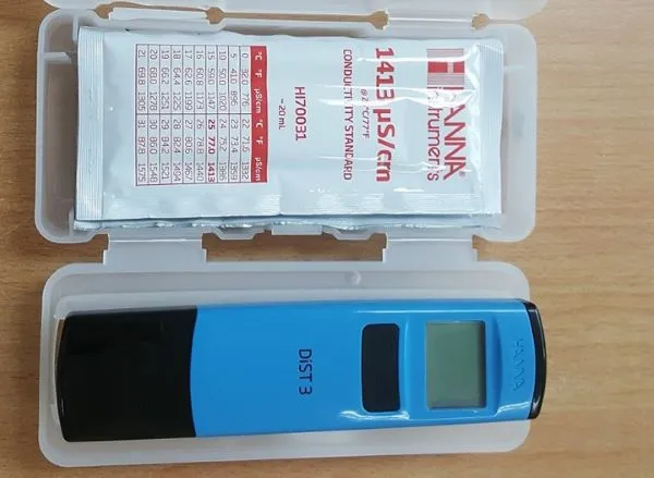 Máy đo độ dẫn điện Hanna HI98303