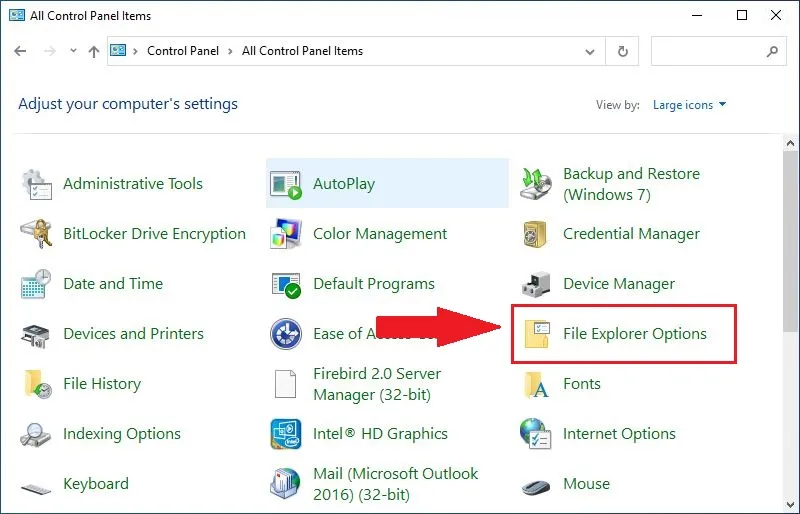 Chọn mục File Explorer Options trong ứng dụng Control 