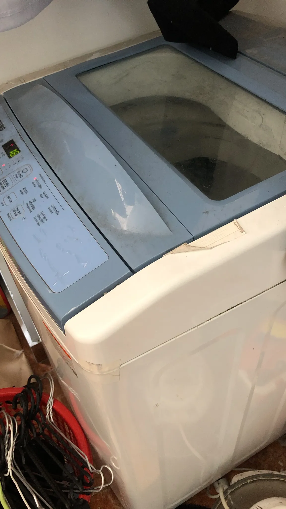 Minh họa quy trình tháo hộp số máy giặt Sanyo tại nhà