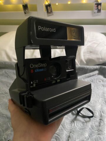 Cách Sử Dụng Máy Ảnh Polaroid: Hướng Dẫn Chi Tiết Cho Người Mới Cách Sử Dụng Máy Ảnh Polaroid: Hướng Dẫn Chi Tiết Cho Người Mới