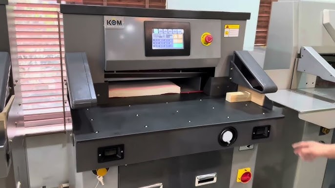 Cách Sử Dụng Máy Cắt Giấy Đúng Cách Và An Toàn