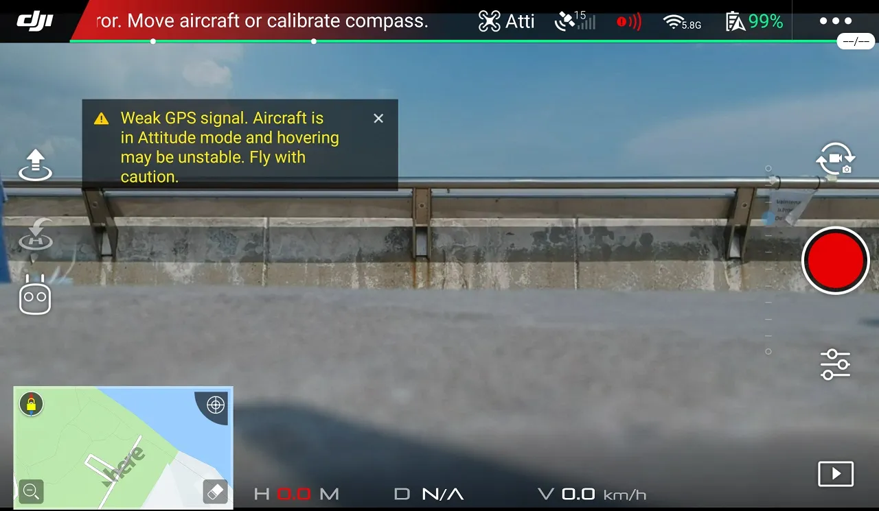 Màn hình ứng dụng hiển thị các cảnh báo an toàn quan trọng khi vận hành máy bay drone.
