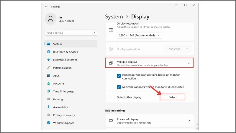 Mở phần Multiple displays &gt; Chọn Detect