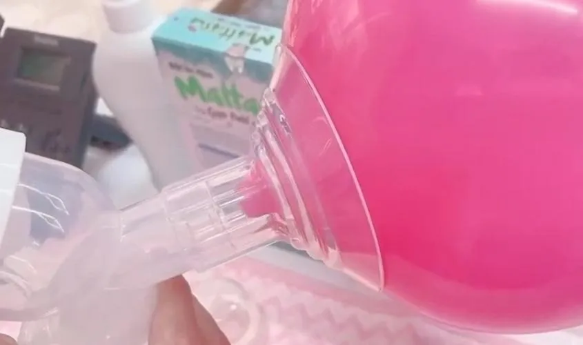 Kích hoạt chế độ hút massage kích sữa trên máy hút sữa điện đơn Gluck