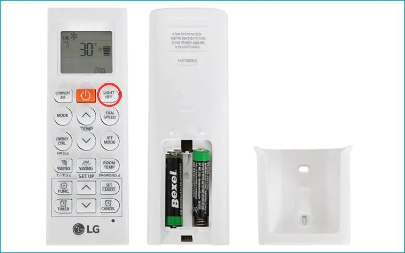 Nút LIGHT OFF giúp tắt đèn hiển thị trên dàn lạnh khi không cần thiết