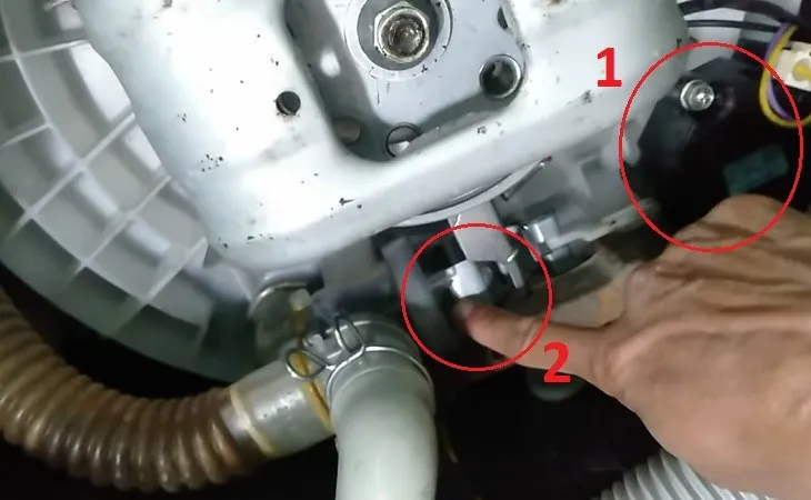 Dấu hiệu van xả nước máy giặt bị hỏng, cần tìm hiểu cách sửa van xả nước máy giặt ngay.