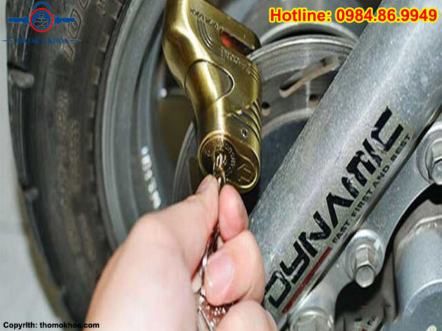 Cách Mở Khóa Cang Xe Máy Bị Kẹt An Toàn Và Hiệu Quả Cách Mở Khóa Cang Xe Máy Bị Kẹt An Toàn Và Hiệu Quả