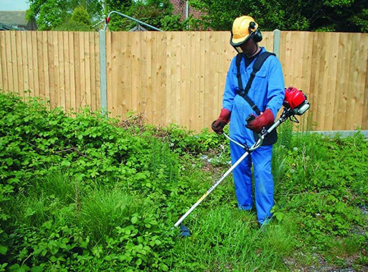 Cách sử dụng máy cắt cỏ 2 thì