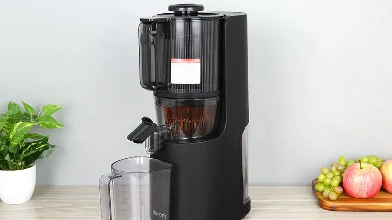 Quy trình vận hành máy ép chậm Hurom H200-BBE, cho ra nước ép nguyên chất