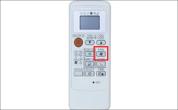 Điều chỉnh tốc độ quạt máy lạnh Mitsubishi Electric bằng nút FAN trên remote, giúp kiểm soát lưu lượng gió hiệu quả